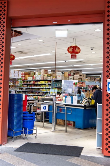 Entrance to Sanfa Supermarket at Dutton Plaza