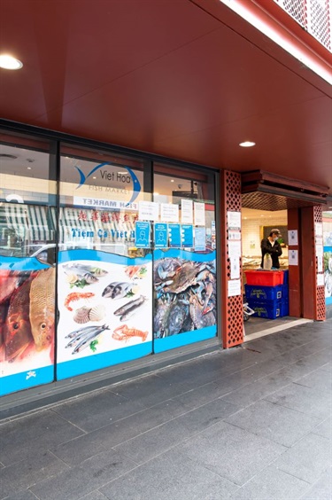 Entrance to Viet Hoa Fish Market at Dutton Plaza